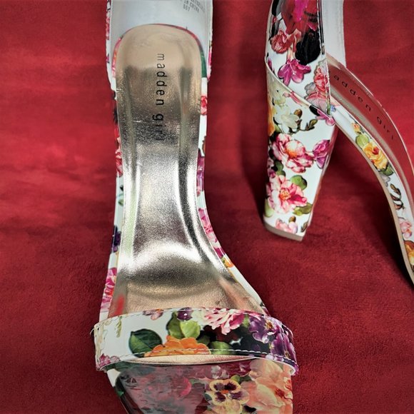 Floral Women's Heels - Picture 5 of 8